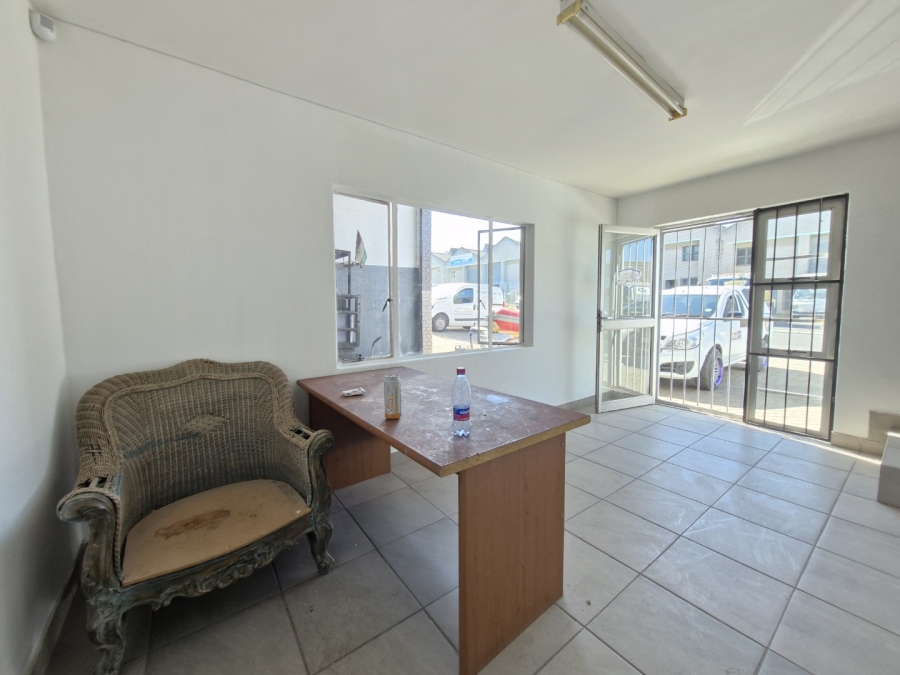 Commercial Property for Sale in Okavango Park Western Cape